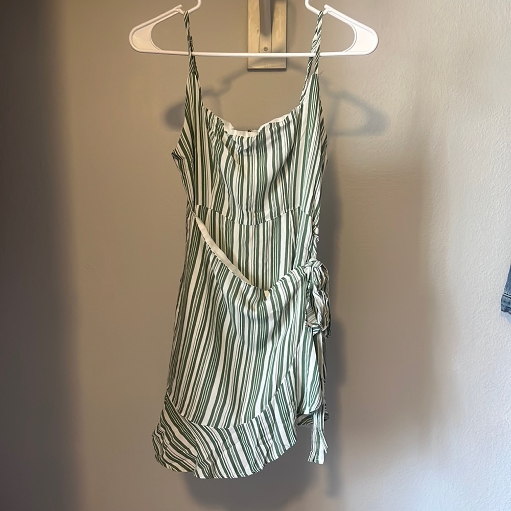 Forever 21 dress size small